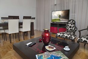 Exceptional Penthouse near Acropolis Museum by GHH