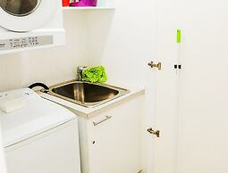 Temple 313 Recently Refurbished 3BR Apt