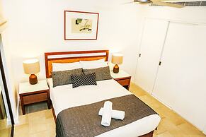 Temple 313 Recently Refurbished 3BR Apt