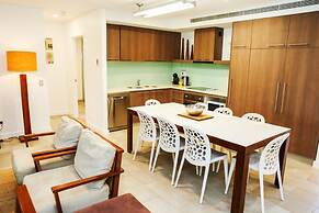 Temple 313 Recently Refurbished 3BR Apt