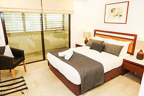 Temple 313 Recently Refurbished 3BR Apt