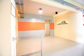 OYO 349 Aroonrung House