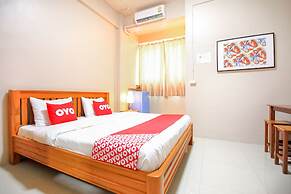 OYO 349 Aroonrung House