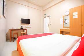 OYO 349 Aroonrung House