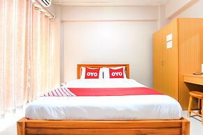 OYO 349 Aroonrung House