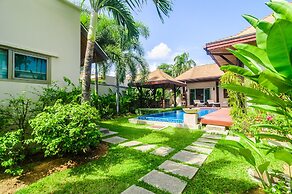 Niche Villas by TropicLook