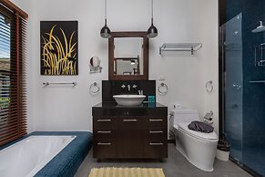 Niche Villas by TropicLook