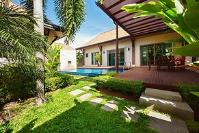 Niche Villas by TropicLook