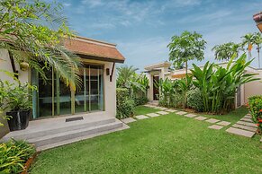 Niche Villas by TropicLook