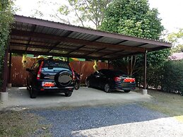 Bang Po Hut