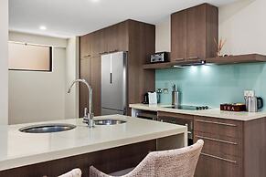 Temple 304 Modern Spacious