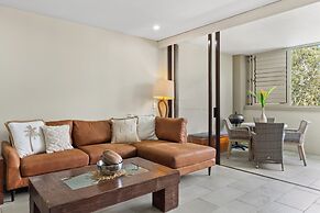 Temple 304 Modern Spacious