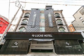 Lucas Hotel