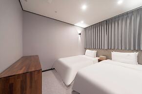 Lucas Hotel