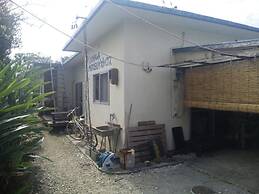 OKINAWA MOTOBU GUESTHOUSE - Hostel