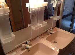 Kumamoto Guesthouse Little Asia - Hostel