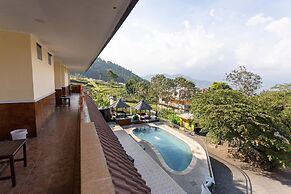 Villa Panderman Indah