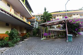 Villa Panderman Indah