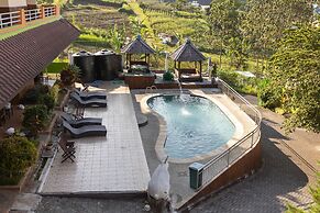 Villa Panderman Indah