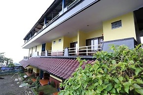 Villa Panderman Indah
