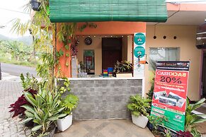 Villa Panderman Indah