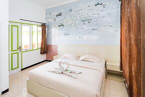 Villa Panderman Indah