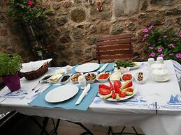 Aristonicus Boutique Hotel