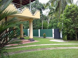 Vinses Villa in Hikkaduwa