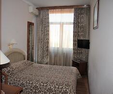 Domus Hotel -1