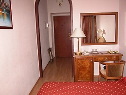 Domus Hotel -1