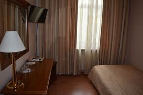 Domus Hotel -1