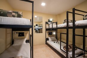 Zostel Mumbai - Hostel