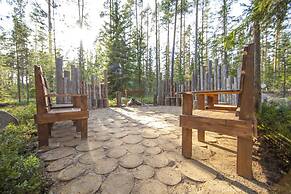 Shishki na Lampushke - Russkaya Derevnya