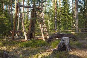 Shishki na Lampushke - Russkaya Derevnya