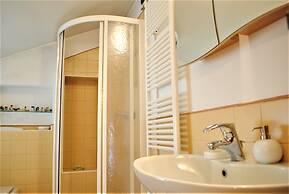 Dreaming Arena Rooms