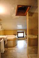 Dreaming Arena Rooms