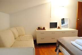 Dreaming Arena Rooms