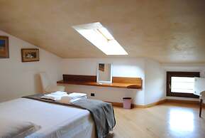 Dreaming Arena Rooms