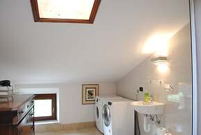 Dreaming Arena Rooms