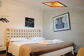 Dreaming Arena Rooms