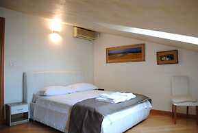 Dreaming Arena Rooms