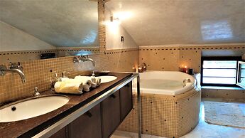 Dreaming Arena Rooms