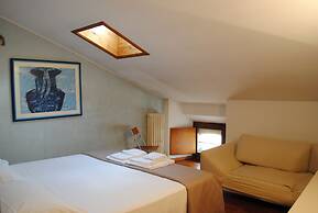 Dreaming Arena Rooms