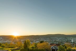 Maien Hotel & Restaurant