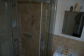 Tirah Bed and Breakfast