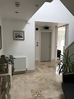 Tirah Bed and Breakfast