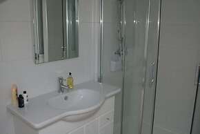 Tirah Bed and Breakfast