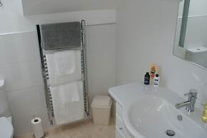 Tirah Bed and Breakfast