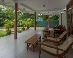 Rekawa Village Hotel