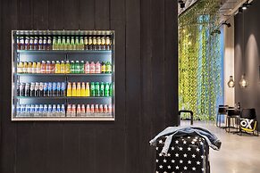 Moxy Amsterdam Houthavens